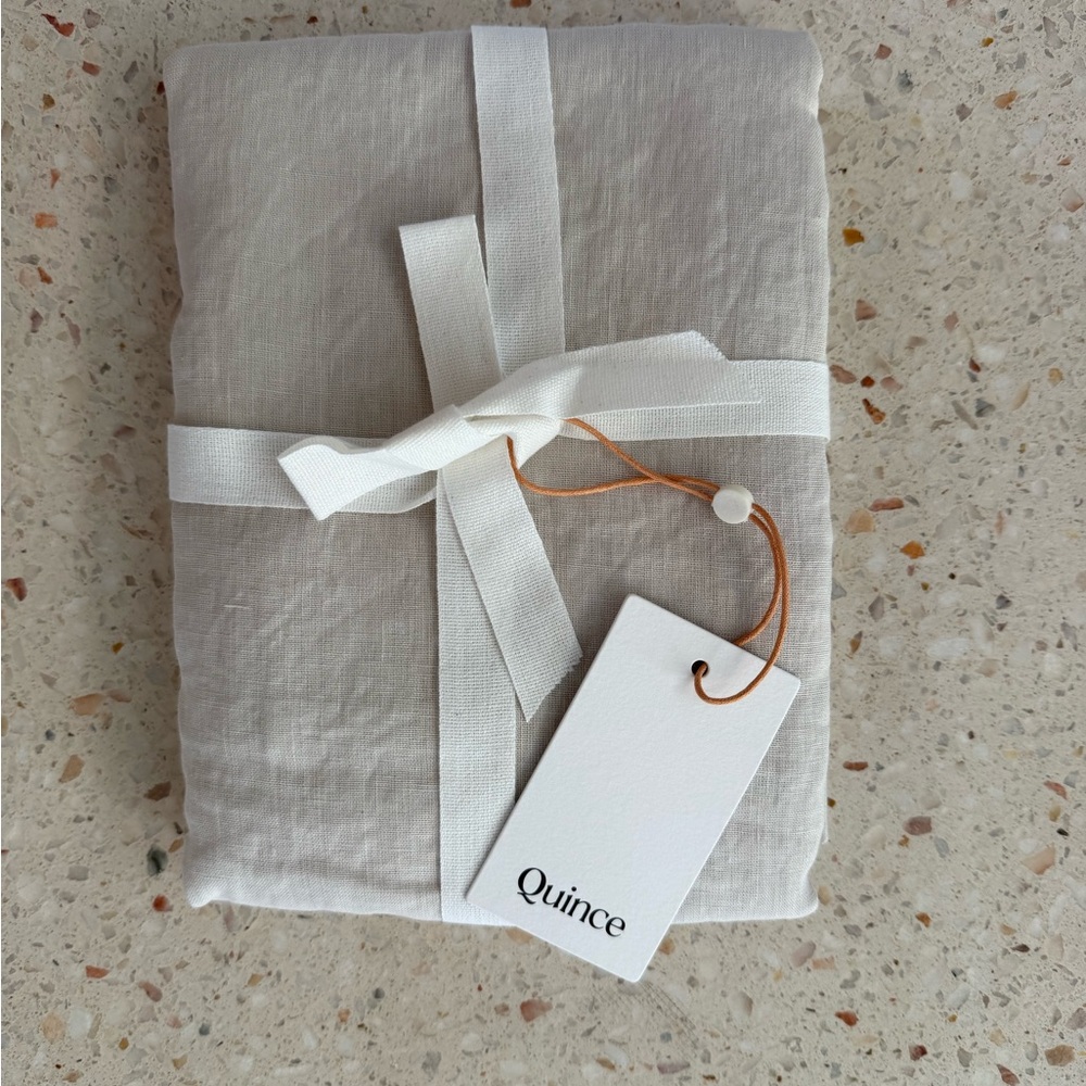Quince European linen sham set - standard NWT - Picture 3 of 6